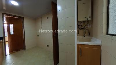 Apartamento de 2 alcobas en arriendo en Santa Barbara Central, Bogotá, 87 m² · foto 7 de 20