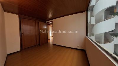Apartamento de 2 alcobas en arriendo en Santa Barbara Central, Bogotá, 87 m² · foto 18 de 20
