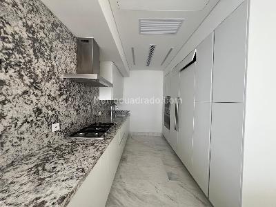 Apartamento de 3 alcobas en venta en Bahia Bocagrande, Cartagena, 264 m² · foto 8 de 15