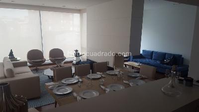 Apartamento de 3 alcobas en venta en Chico Los Rosales, Bogotá, 174 m² · foto 3 de 10