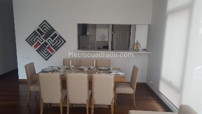 Apartamento de 3 alcobas en venta en Chico Los Rosales, Bogotá, 174 m² · foto 6 de 10