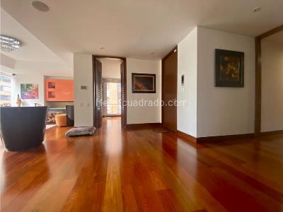 Apartamento de 3 alcobas en venta en Santa Barbara, Bogotá, 287 m² · foto 2 de 20