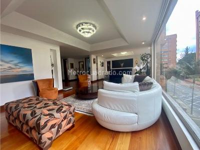 Apartamento de 3 alcobas en venta en Santa Barbara, Bogotá, 287 m² · foto 4 de 20