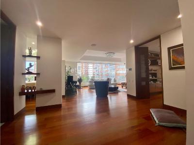 Apartamento de 3 alcobas en venta en Santa Barbara, Bogotá, 287 m² · foto 6 de 20
