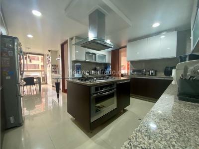 Apartamento de 3 alcobas en venta en Santa Barbara, Bogotá, 287 m² · foto 9 de 20