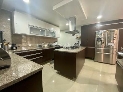Apartamento de 3 alcobas en venta en Santa Barbara, Bogotá, 287 m² · foto 10 de 20