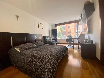 Apartamento de 3 alcobas en venta en Santa Barbara, Bogotá, 287 m² · foto 14 de 20