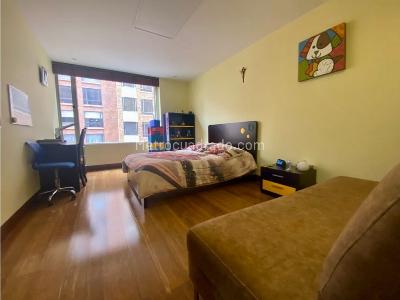 Apartamento de 3 alcobas en venta en Santa Barbara, Bogotá, 287 m² · foto 16 de 20