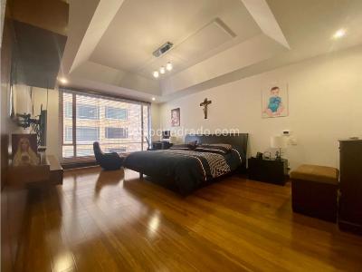 Apartamento de 3 alcobas en venta en Santa Barbara, Bogotá, 287 m² · foto 18 de 20
