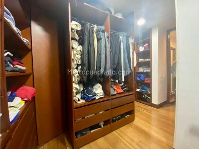 Apartamento de 3 alcobas en venta en Santa Barbara, Bogotá, 287 m² · foto 19 de 20