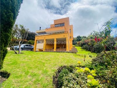 Casa de 3 alcobas en venta en Chia Yerbabuena, Chía, 258 m² · foto 2 de 20