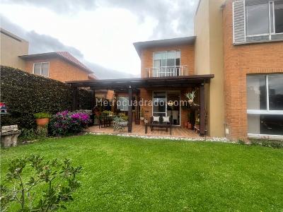 Casa de 3 alcobas en venta en Hacienda Fontanar, Chía, 236 m² · foto 2 de 20