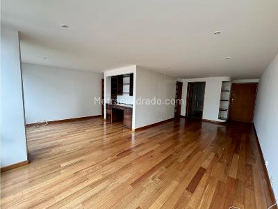 Apartamento de 3 alcobas en venta en Chico, Bogotá, 114 m² · foto 3 de 20