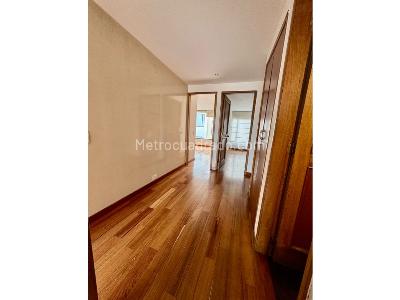 Apartamento de 3 alcobas en venta en Chico, Bogotá, 114 m² · foto 6 de 20