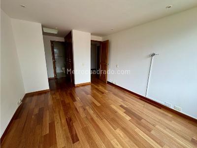 Apartamento de 3 alcobas en venta en Chico, Bogotá, 114 m² · foto 8 de 20