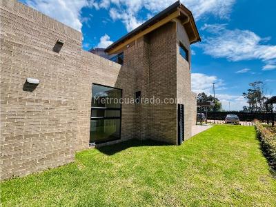 Casa en arriendo en Norte, Cajicá · foto 3 de 20
