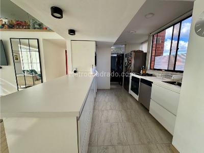 Apartamento de 3 alcobas en venta en Los Lagartos, Bogotá, 190 m² · foto 10 de 20
