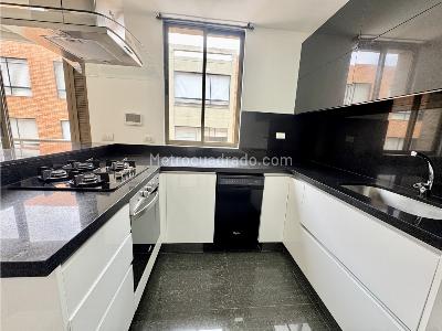 Apartamento en venta en San Patricio, Bogotá · foto 2 de 19