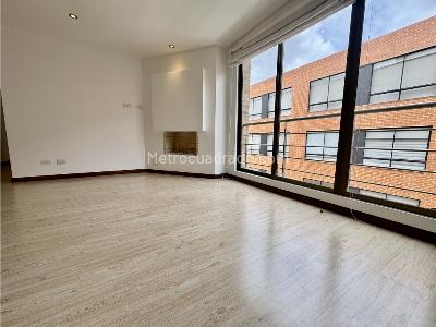 Apartamento en venta en San Patricio, Bogotá · foto 8 de 19