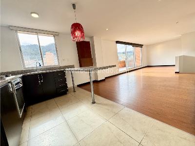 Apartamento de 3 alcobas en arriendo en Santa Barbara, Bogotá, 153 m² · foto 4 de 20