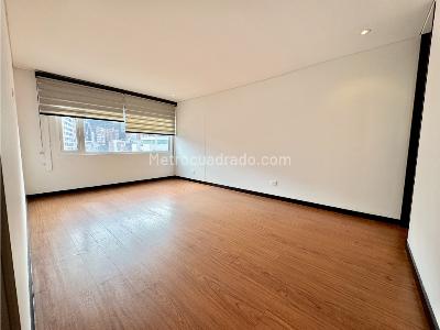 Apartamento de 3 alcobas en venta en Santa Barbara, Bogotá, 153 m² · foto 10 de 20