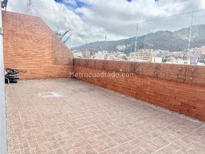 Apartamento de 3 alcobas en venta en Santa Barbara, Bogotá, 153 m² · foto 2 de 20