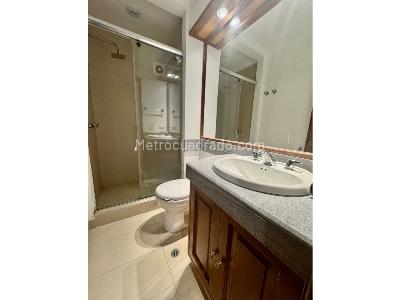 Apartamento en venta en Los Rosales, Bogotá · foto 12 de 18