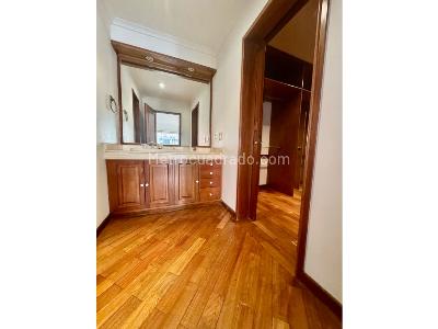 Apartamento en venta en Los Rosales, Bogotá · foto 9 de 18
