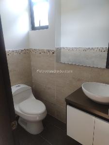 Apartamento de 2 alcobas en venta en Aguanica, Cajicá, 93 m² · foto 4 de 15
