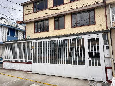 Casa en Arriendo, SANTA ISABEL MARTIRES, Bogotá D.C.