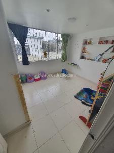 Casa de 5 alcobas en venta en J Vargas, Bogotá, 470 m² · foto 9 de 19