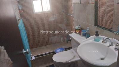 Casa de 3 alcobas en venta en Los Cedros, Bogotá, 160 m² · foto 2 de 20