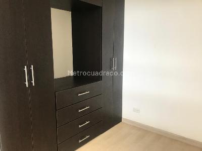 Apartamento de 3 alcobas en venta en Bravo Paez Quiroga, Bogotá, 65 m² · foto 9 de 17