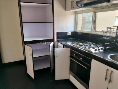 Apartamento de 2 alcobas en arriendo en Los Rosales, Bogotá, 84 m² · foto 10 de 20