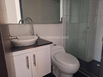 Apartamento de 2 alcobas en arriendo en Los Rosales, Bogotá, 84 m² · foto 14 de 20