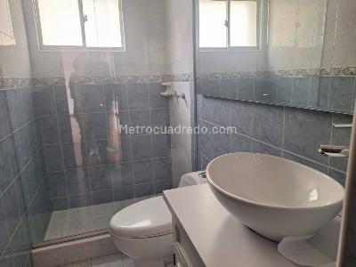 Apartamento de 2 alcobas en arriendo en Los Rosales, Bogotá, 84 m² · foto 15 de 20