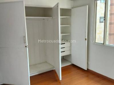 Apartamento de 2 alcobas en arriendo en Los Rosales, Bogotá, 84 m² · foto 16 de 20