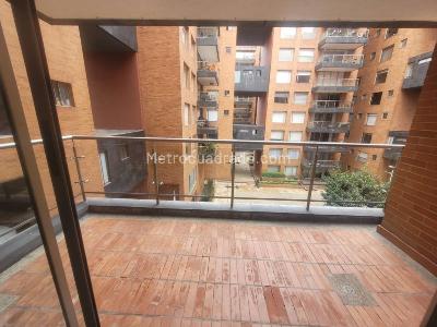 Apartamento de 3 alcobas en venta en Ciudad Salitre, Bogotá, 83 m² · foto 4 de 20