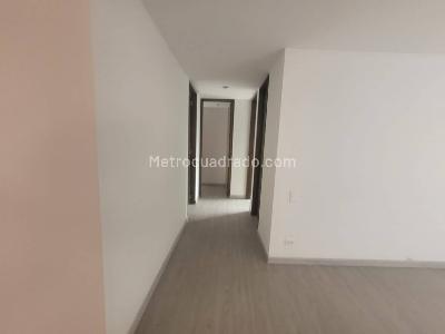 Apartamento de 3 alcobas en venta en Ciudad Salitre, Bogotá, 83 m² · foto 8 de 20