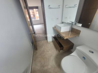 Apartamento de 3 alcobas en venta en Ciudad Salitre, Bogotá, 83 m² · foto 12 de 20