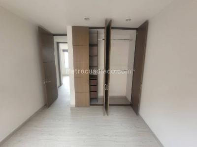 Apartamento de 3 alcobas en venta en Ciudad Salitre, Bogotá, 83 m² · foto 14 de 20