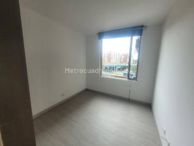 Apartamento de 3 alcobas en venta en Ciudad Salitre, Bogotá, 83 m² · foto 15 de 20