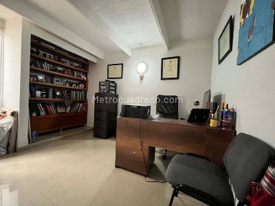 Casa de 3 alcobas en venta en Castilla, Bogotá, 120 m² · foto 10 de 20