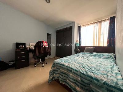 Casa de 3 alcobas en venta en Castilla, Bogotá, 120 m² · foto 17 de 20
