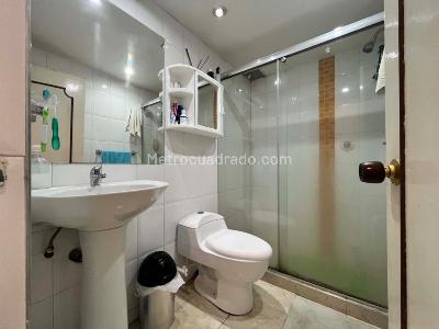 Casa de 3 alcobas en venta en Castilla, Bogotá, 120 m² · foto 18 de 20