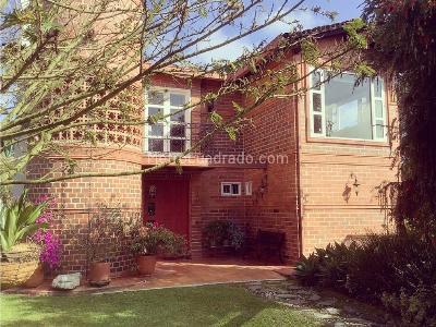 Casa de 4 alcobas en venta en Llano Grande, Rionegro · foto 2 de 10