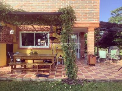 Casa de 4 alcobas en venta en Llano Grande, Rionegro · foto 3 de 10