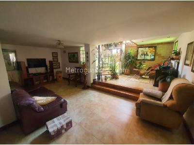 Local Comercial en Arriendo, El Portal, Envigado