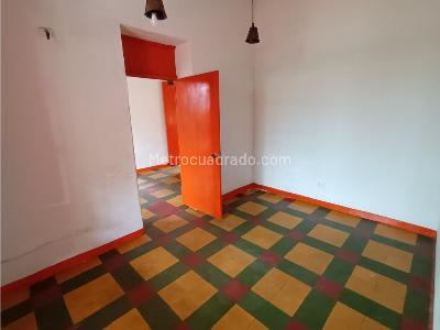 Casa de 3 alcobas en venta en Loma Del Chocho, Envigado · foto 6 de 12