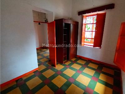 Casa de 3 alcobas en venta en Loma Del Chocho, Envigado · foto 8 de 12